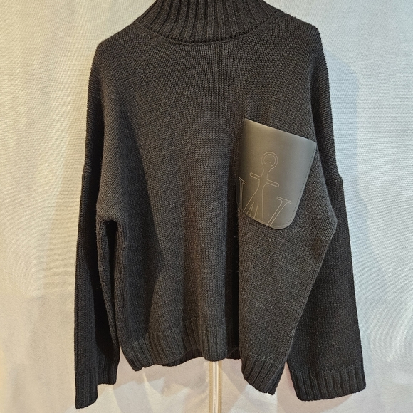 JW ANDERSON Turtle Neck Jumper with Patched Logo & Lock - Picture 3 of 8